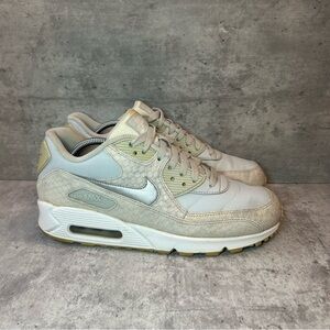 Nike Air Max 90 Running Shoes 896497-004 Womens sz 8.5 - grey